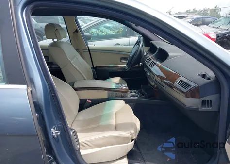 2006 BMW 750Li из США, поврежденный, VIN WBAHN83576DT62514